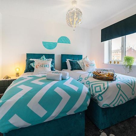 Stylish 3 Bed House, Large Garden, Parking, Wifi - Esho Stays Ковентри Экстерьер фото