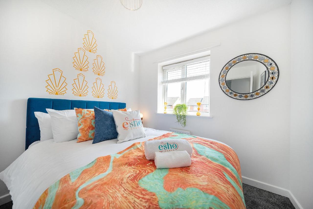 Stylish 3 Bed House, Large Garden, Parking, Wifi - Esho Stays Ковентри Экстерьер фото